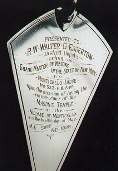 Ceremonial trowel