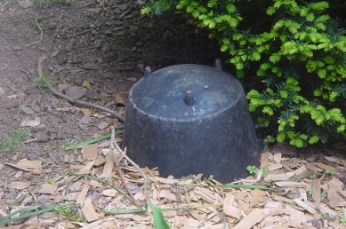 Iron cauldron, 05-20-2001, photo by Tom Rue.