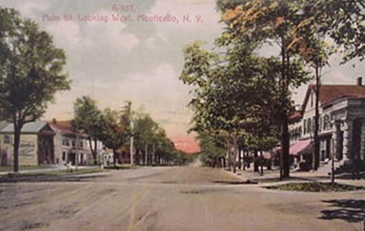 Postcard showing 'Main Sreet' (now known as Broadway), Monticello, dated 1909, taken before the fire